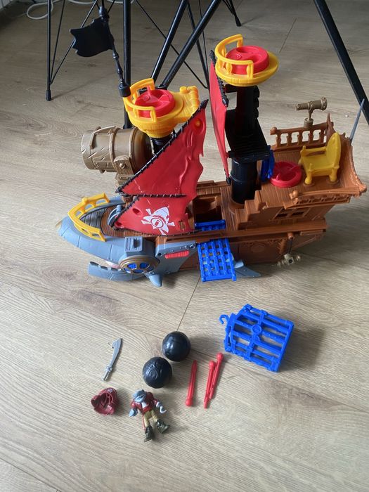 Statek piracki Fisher Price
