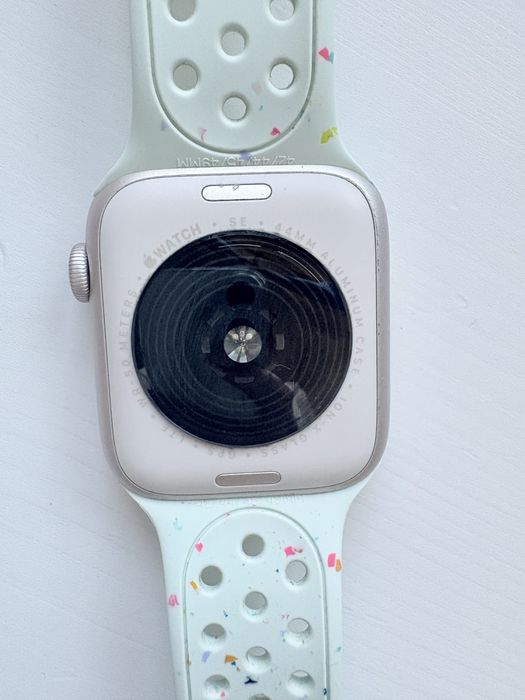 Apple Watch SE + 12 pasków
