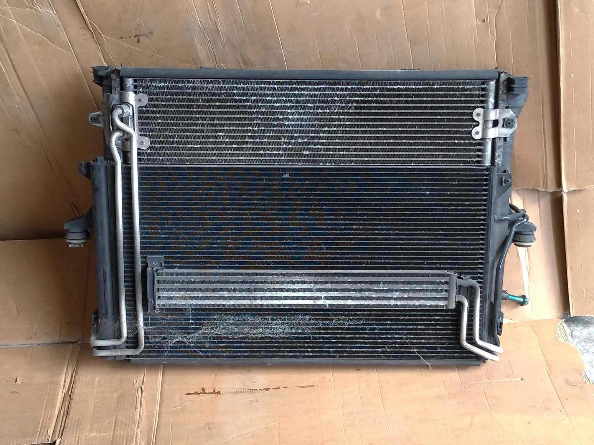 Radiador agua, ventilador original Bosch VW Touareg 3.2V6 AZZ.