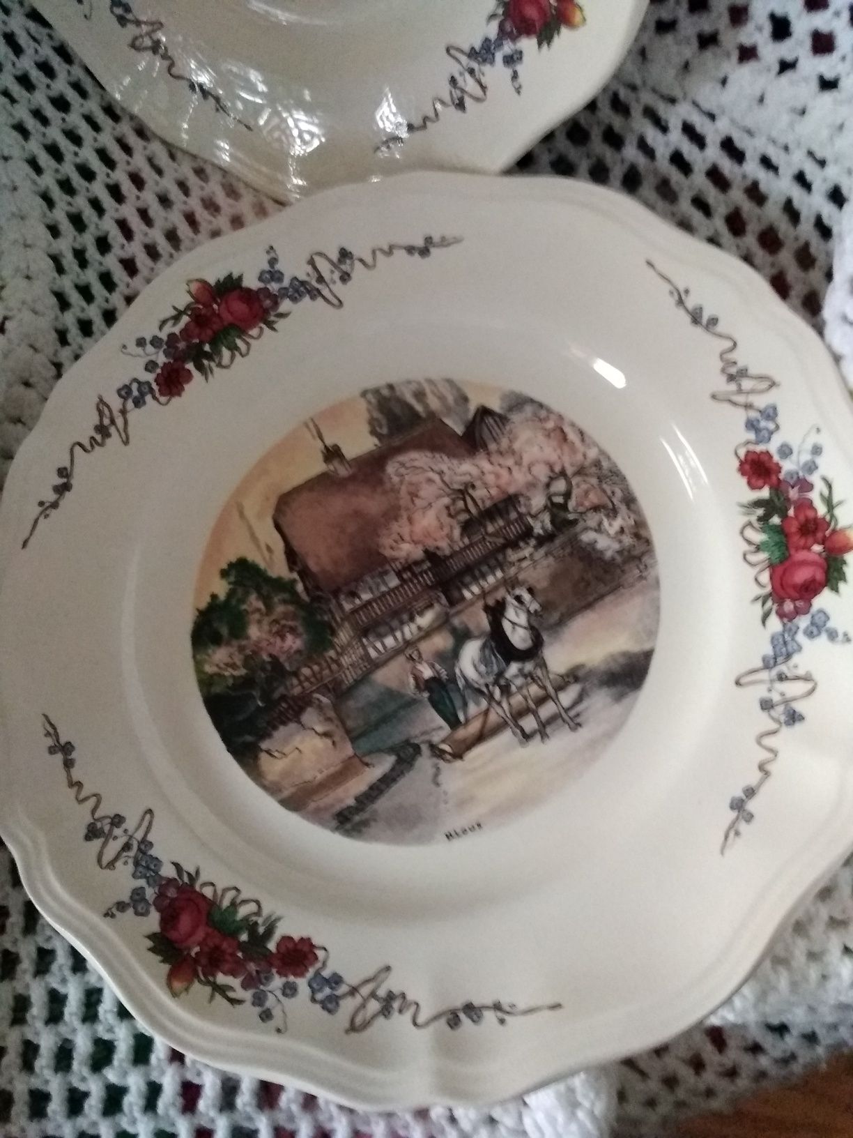 Talerze obiadowe porcelana Francja kpl 4 szt