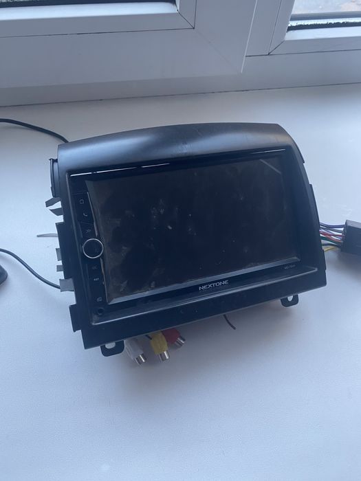 Продам переходну рамку на 2 дінуву магнітолу соната 2005-2007