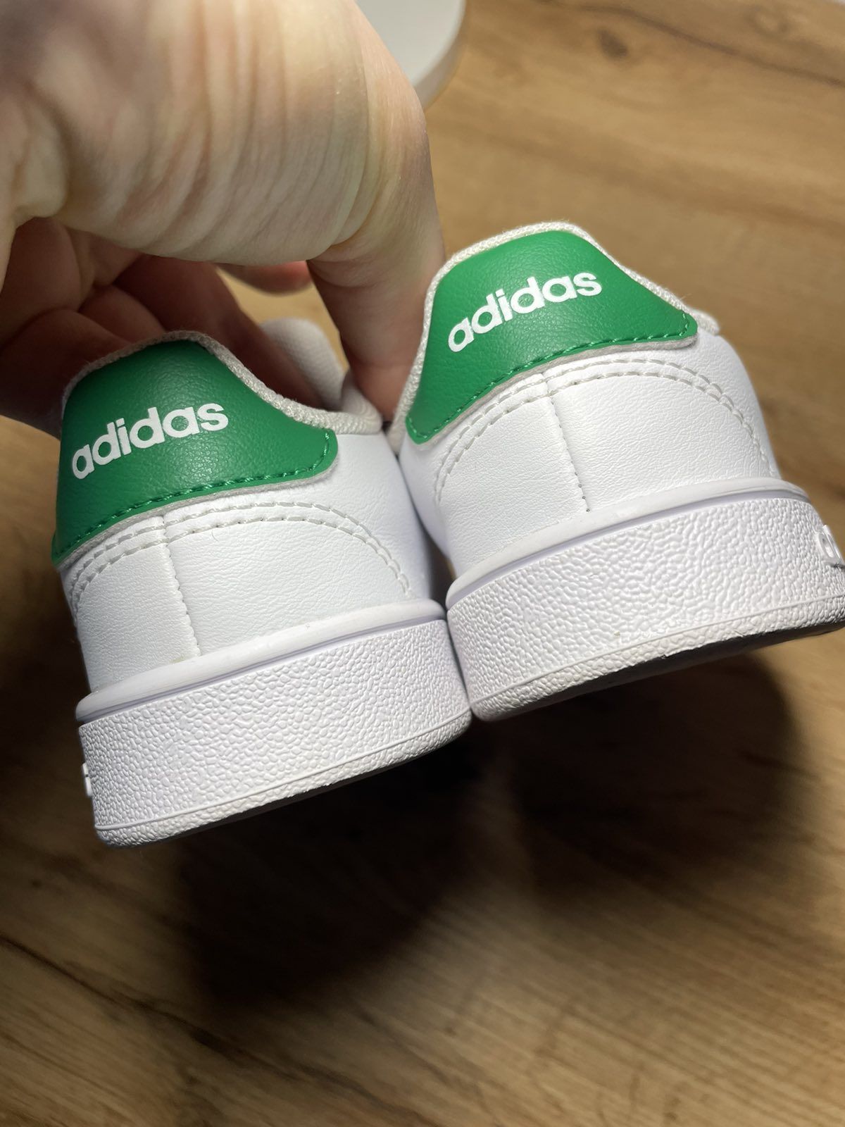 Кросівки дитячі Adidas