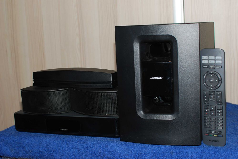 Zestaw kina domowego Bose SoundTouch 220 komplet -idealny