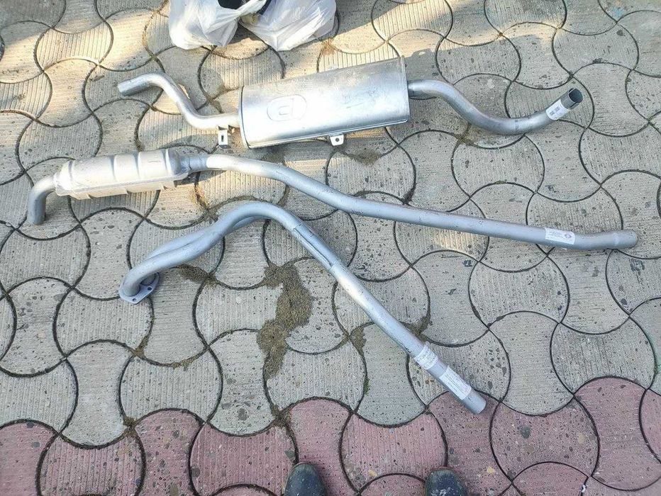 Новий комплект випускної системи для ВАЗ 2101–2107