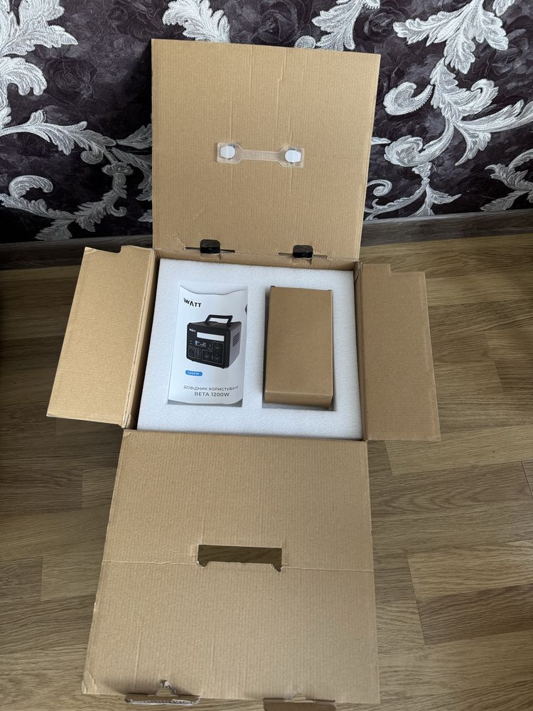 Портативная зарядная станция V-WATT BETA 1200W 280x250x250мм