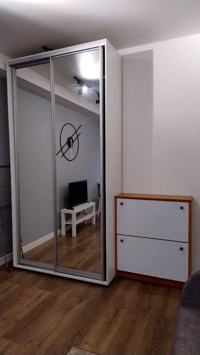 Здам 1 к квартиру Дарницька площа,Лівий берег,метро Дарниця