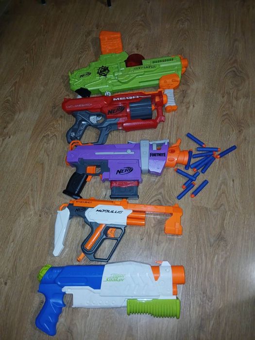 Пистолеты Nerf Revreaper , super soaker, разные водяные пистолеты