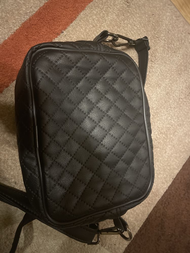 NuuBag listonoszka czarna