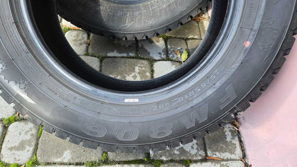 Oponi zimowe 215/65 r16
