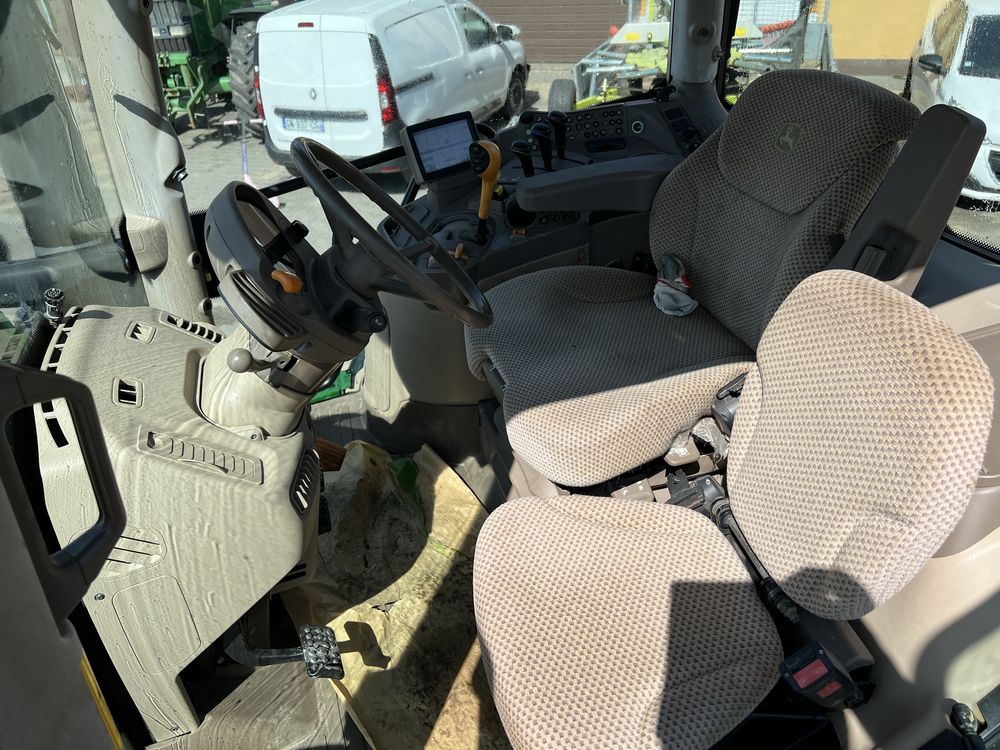 John Deere 6215 R Premium Edition