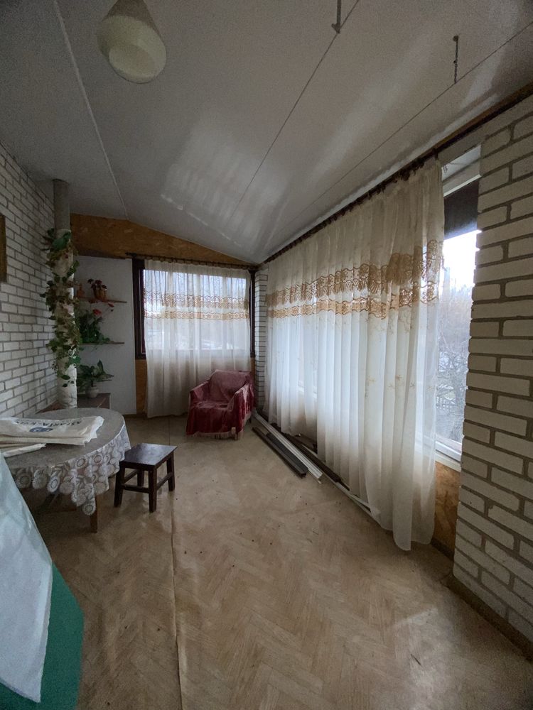 Продам цегляний будинок в Макарові центр