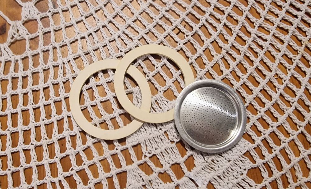 Sitko i 2 uszczelki do kawiarki - fi 6,6-7cm