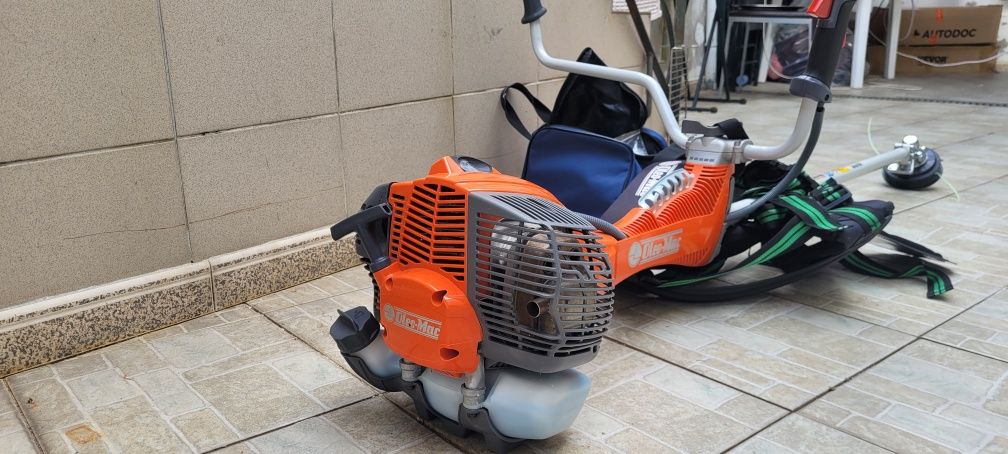 Oleo-Mac Roçadora BC550 MASTER