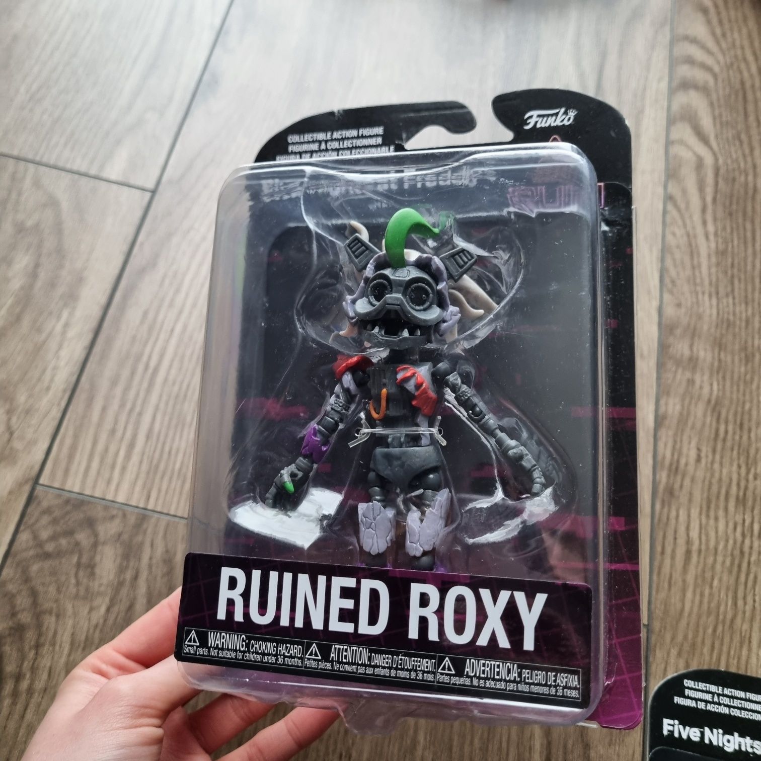 Funko ruined roxy fnaf five Nights at Freddy's