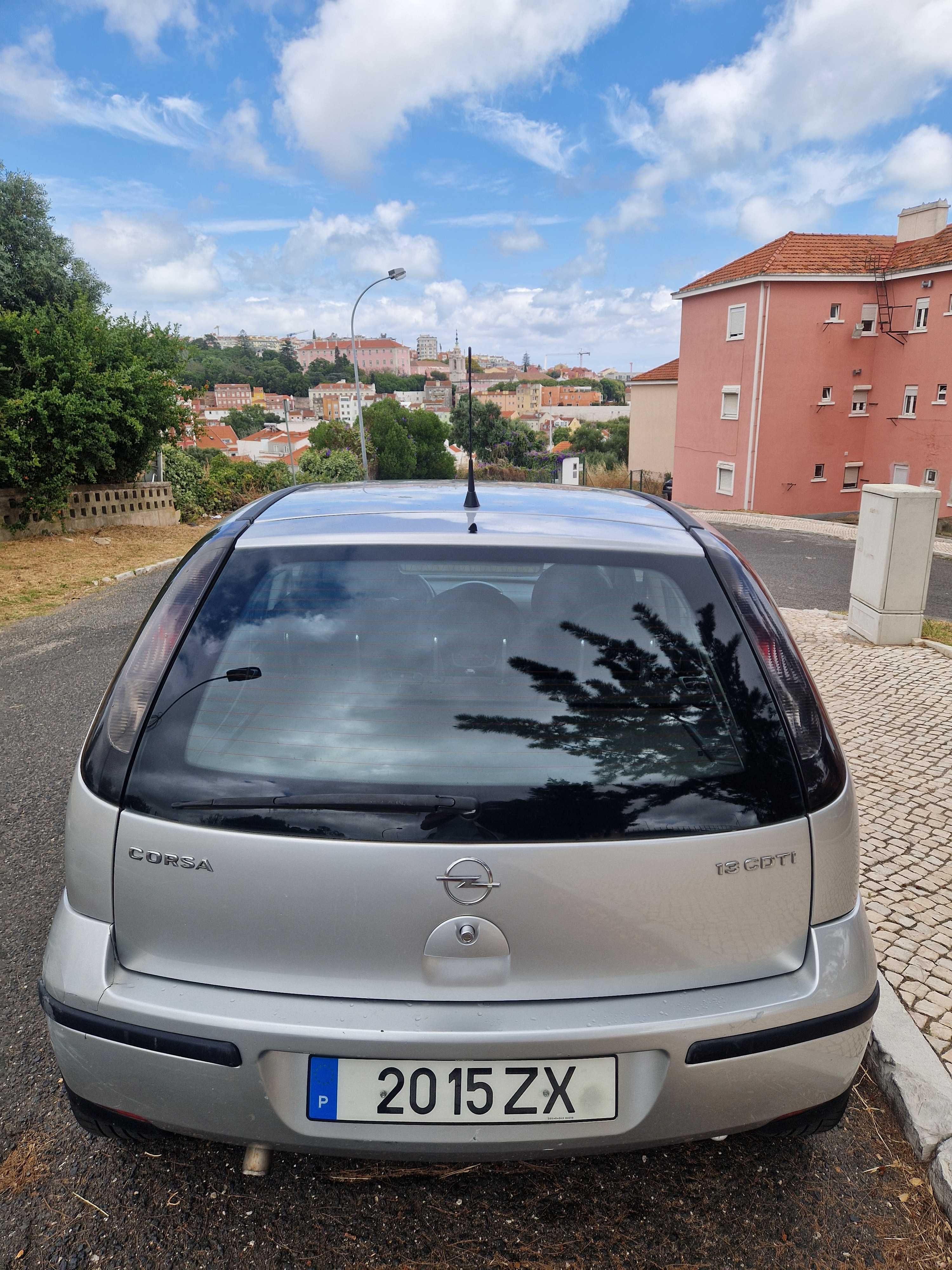 Opel Corsa 1.3 CDTI - 2005 | 160.000 km | Diesel | Econômico e Fiável
