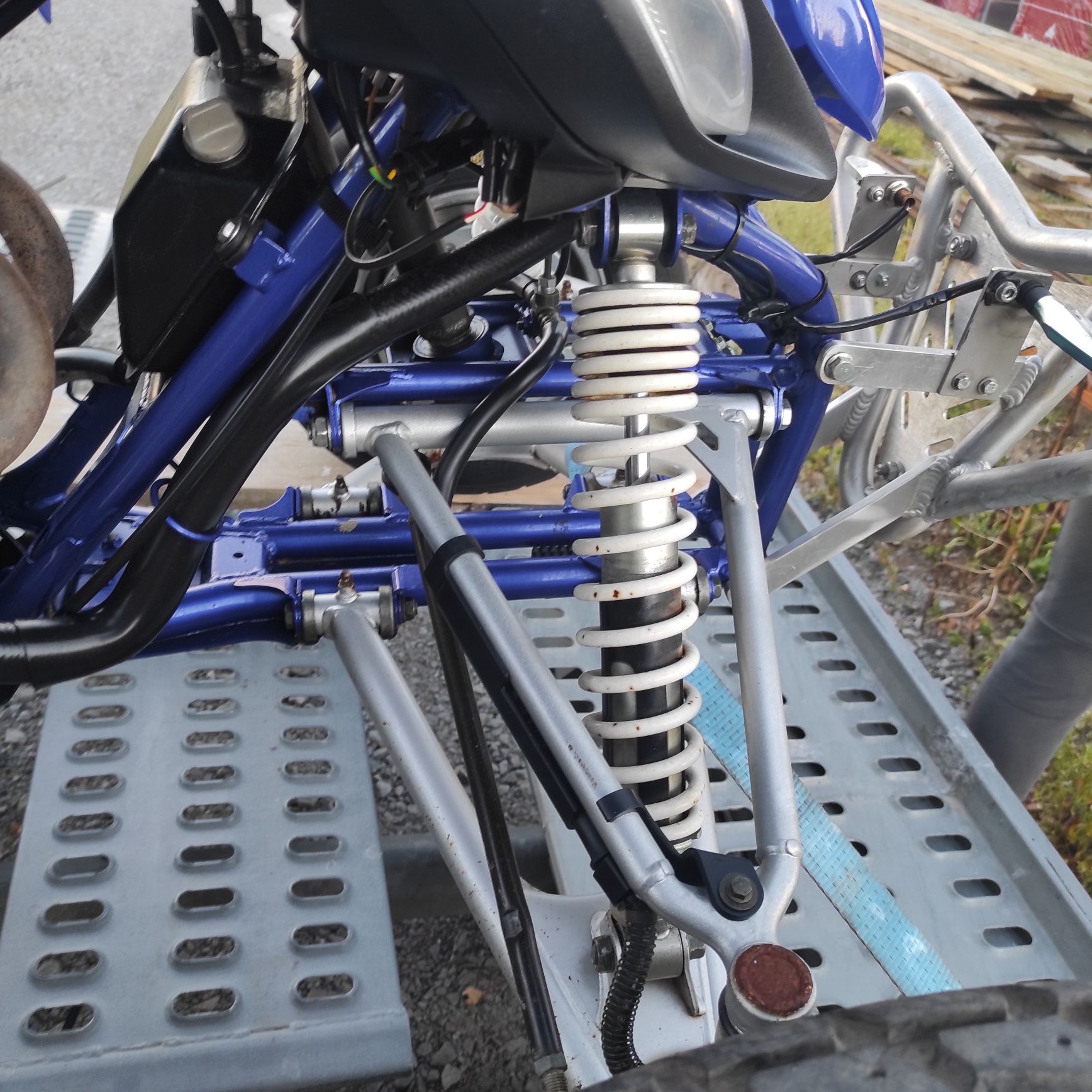 Yamaha Raptor 660r, doinwestowana