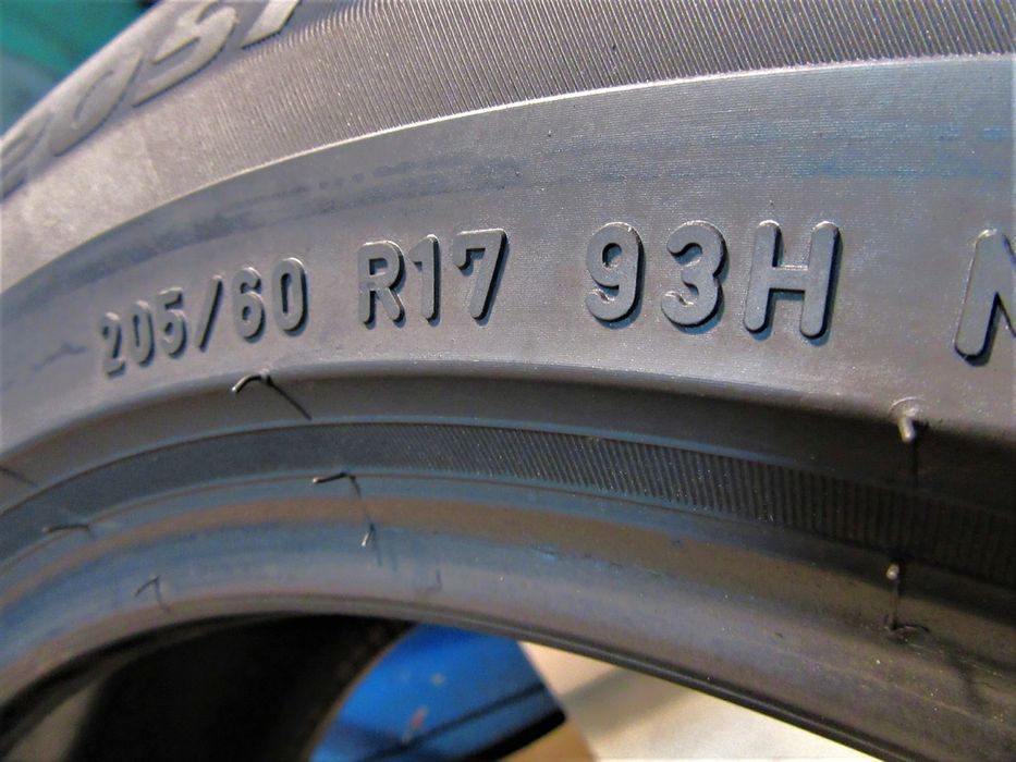 2x 205/60R17 Pirelli SottoZero 3 Winter 93H C/B/72dB 6,32mm