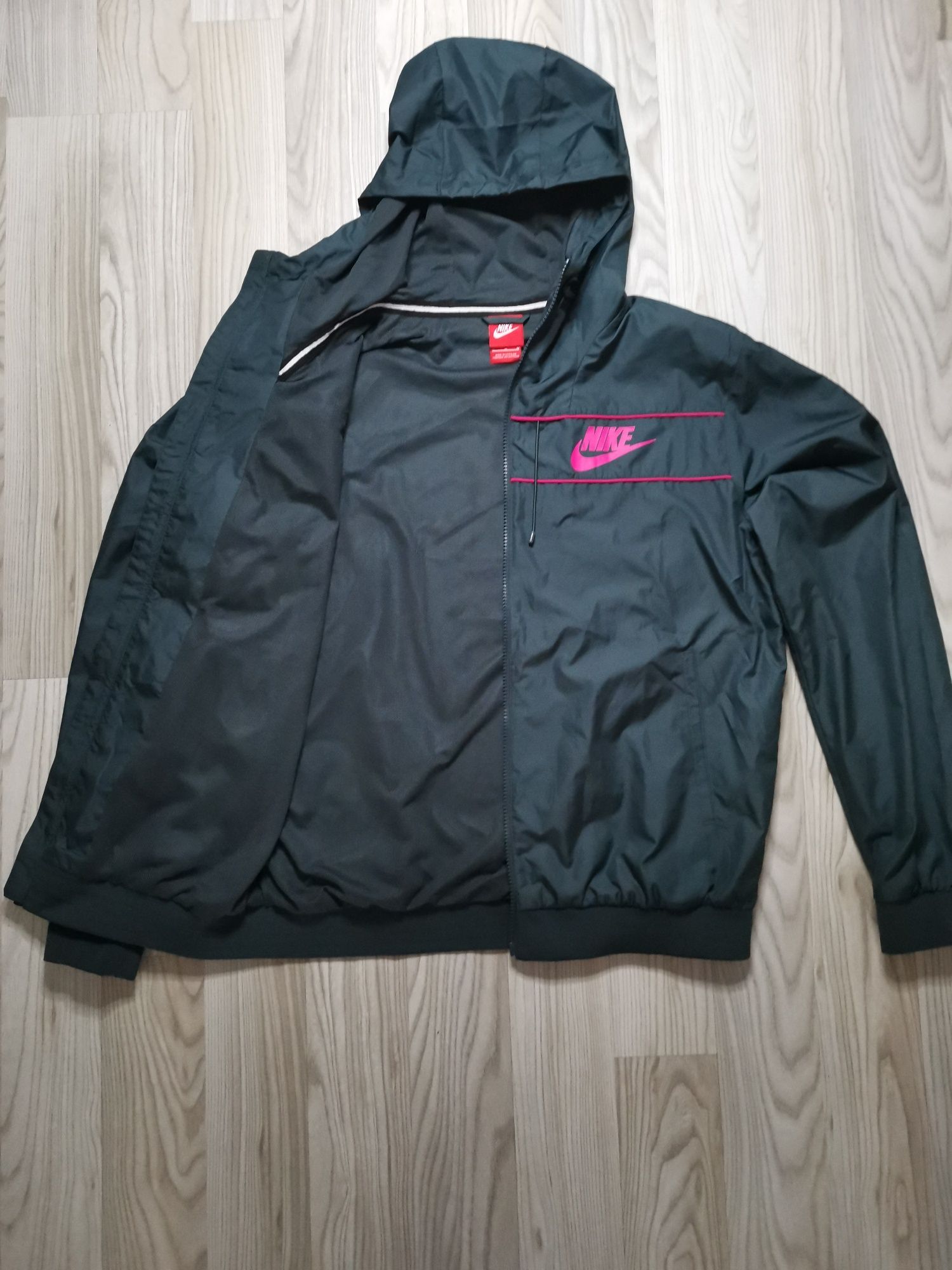 Kurtka Nike rozmiar M