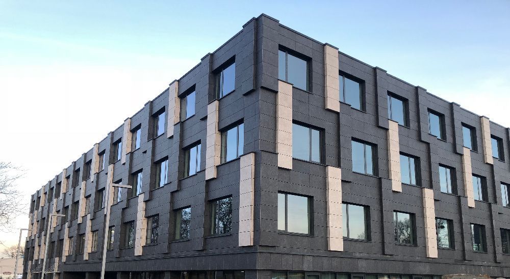 elewacje wentylowane/stolarka aluminiowa