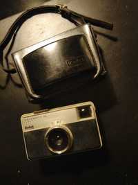Máquina fotográfica antiga Kodak (Instamatic 33)