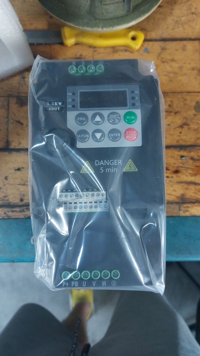 Falownik 5.5kw Nowy