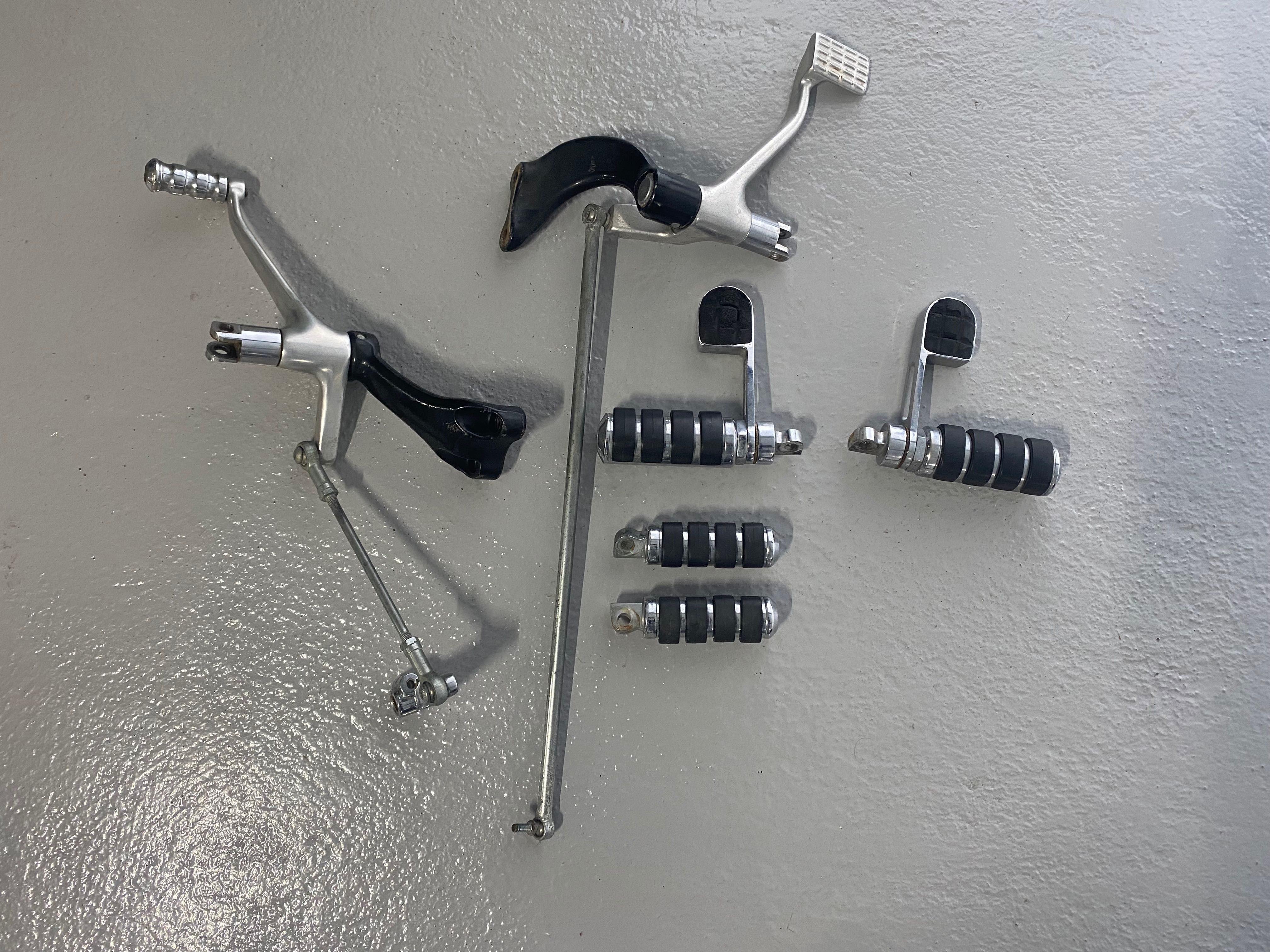 Harley Davidson Sportster ou Dyna T largos Peseiras avancadas