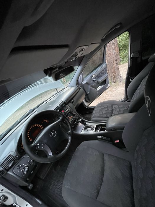 Mercedes w203 2003р