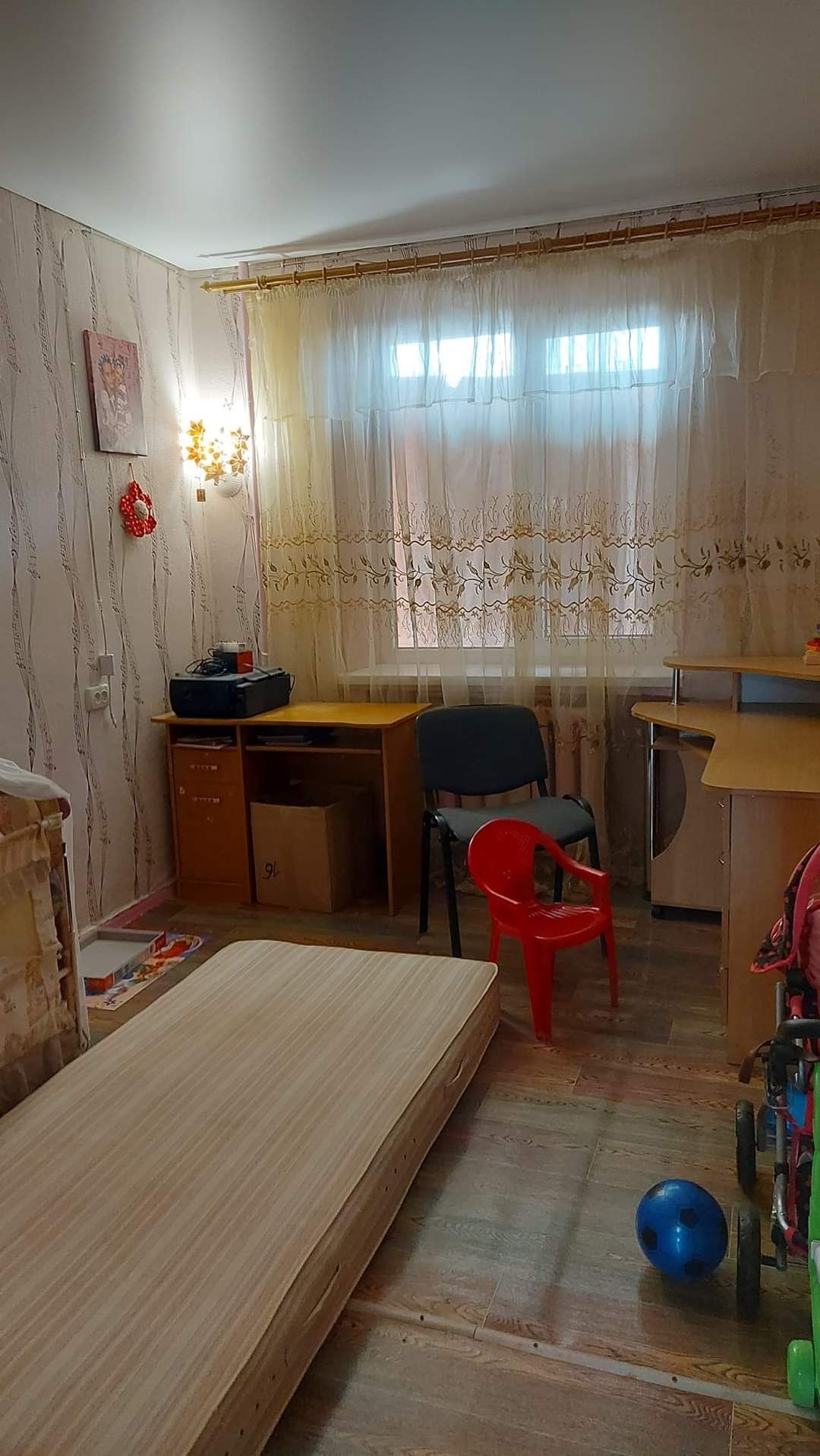 Продається 4 кімнатна квартира р-н Київська