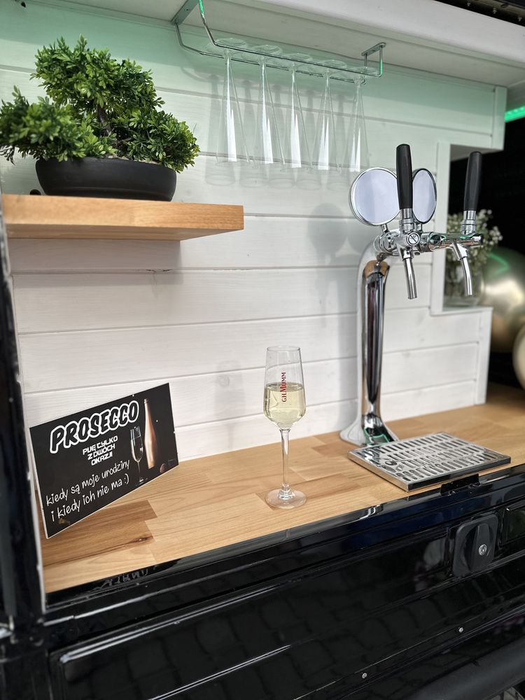 Proseco van Piaggio Ape