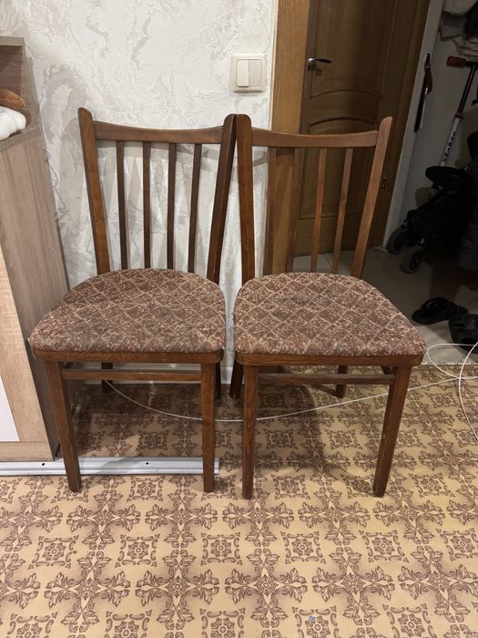 Продам два стула за 300 грн