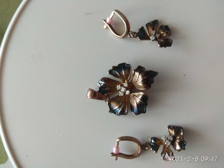 Продам ювелирные изделия из серебра.