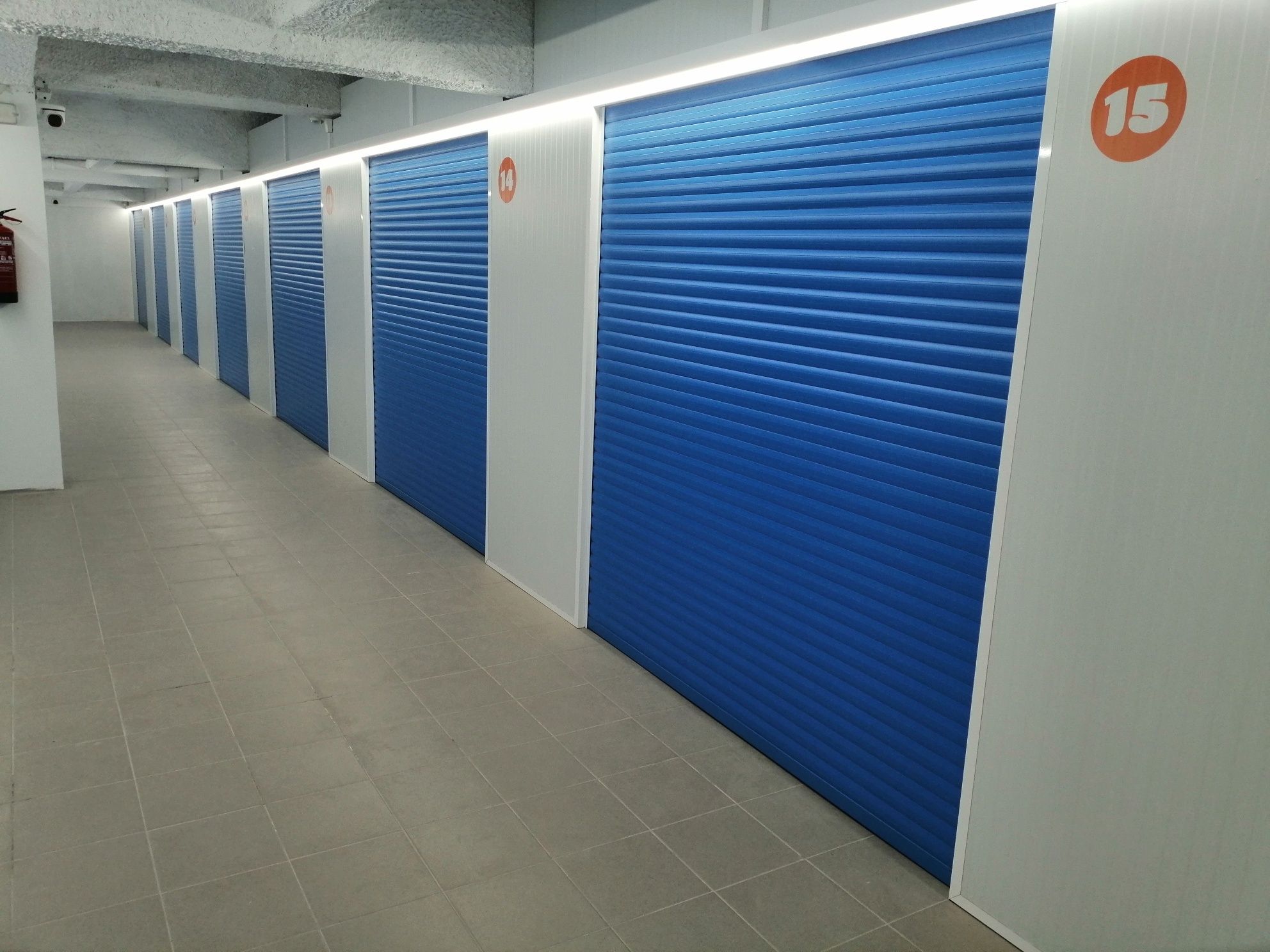 Armazém - Arrecadação - Guarda móveis - Cacifo - Self Storage -Alverca