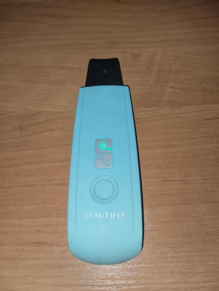 Peeling kawitacyjny BEAUTIFLY – ultradźwiękowe oczyszczanie twarzy