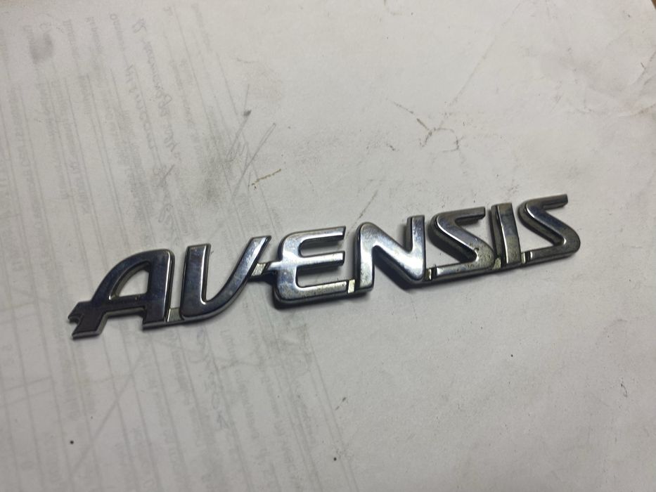 Toyota Avensis T25 значок, лейба, Авенсіс. Емблема