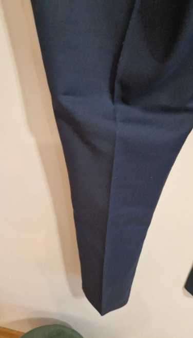 Eleganckie damskie spodnie w kant stradivarius