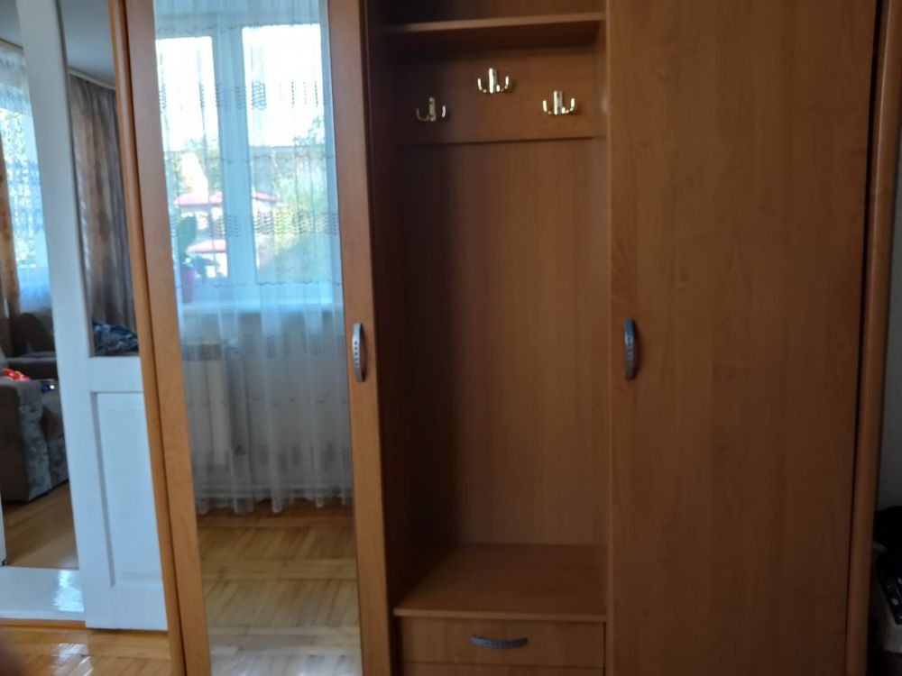 Шава для прихожої