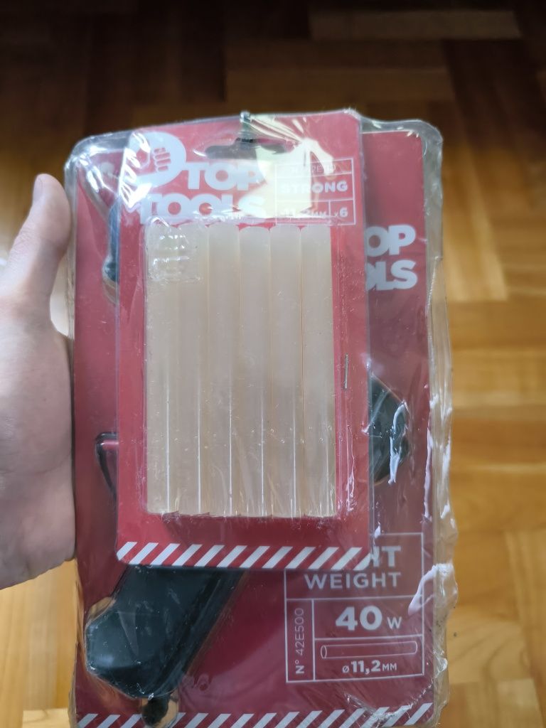 Pistolet do kleju na gorąco