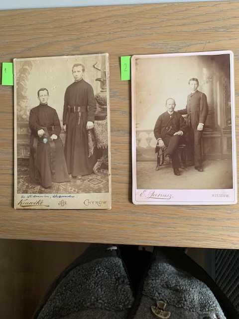 Cztery fotografie gabinetowe z postaciami Jezuitów