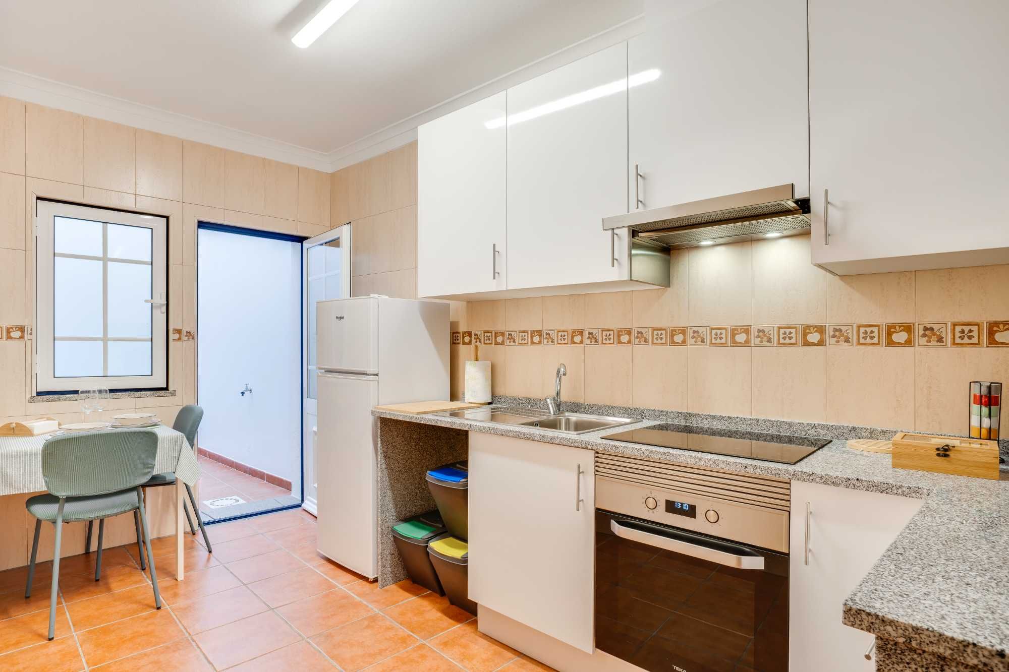 Apartamento T1 mobiliado e equipado - Vila de Arraiolos