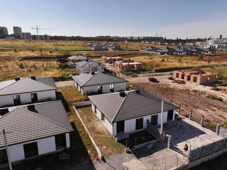 Продам двоян площею 80,3 кв.м на ділянці 2,5 сотки