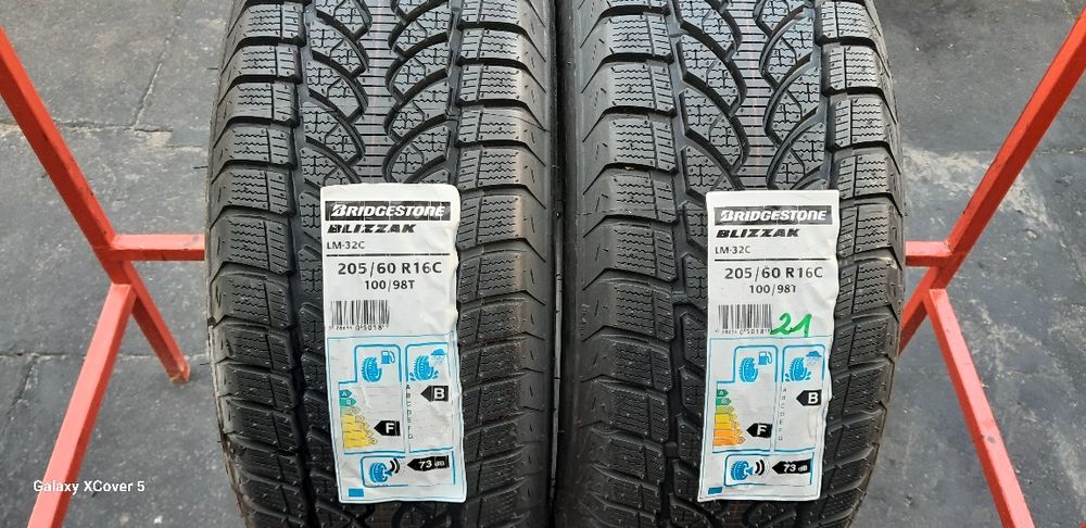 Opony Zimowe 205÷60÷16C÷BRIDGESTONE.300 Zł.Montaż.Wysyłka.ZAPRASZAM.