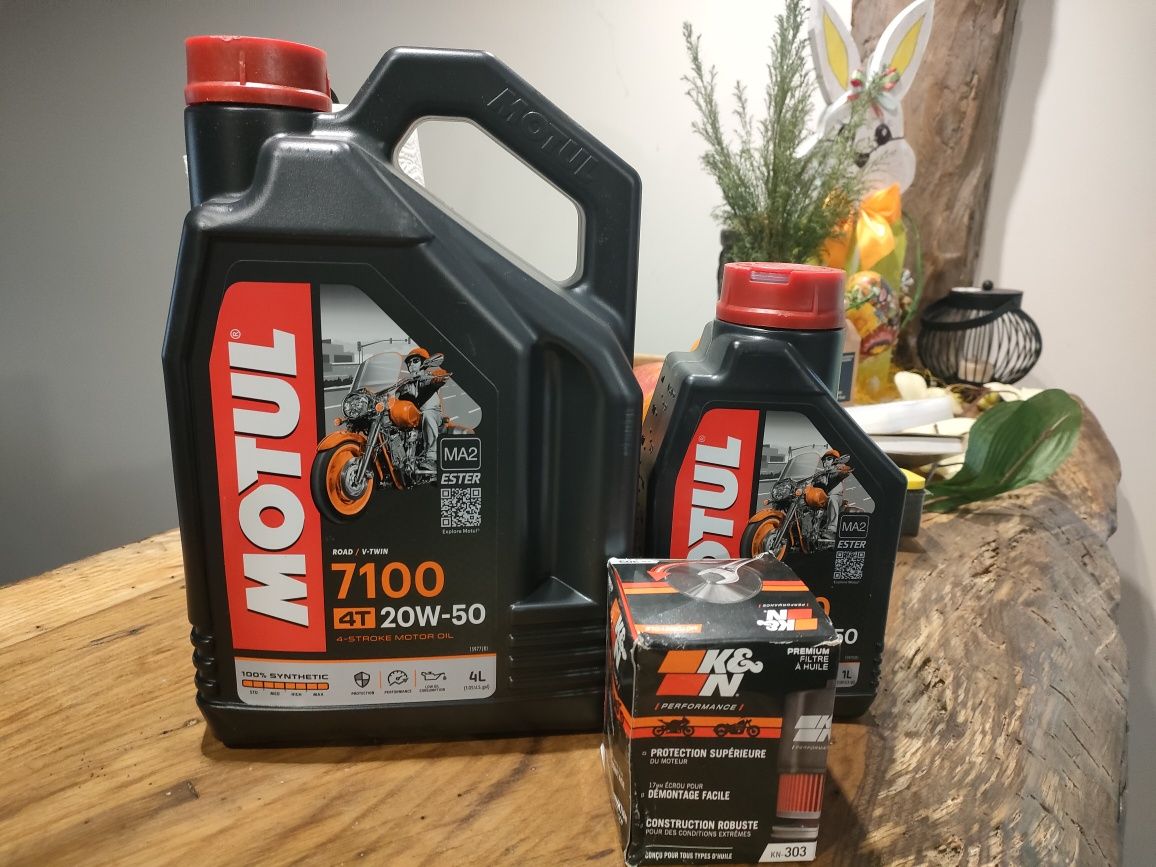 Olej motul 7100 wraz z filtrem oleju KN -303