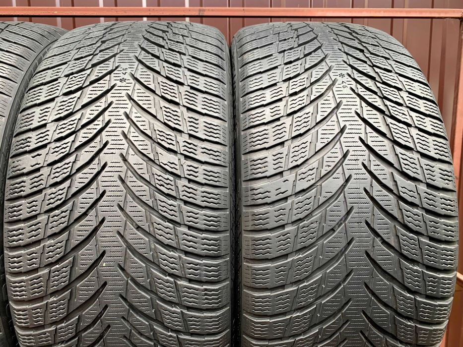 235/40 R19 Nokian WR Snowproof P. Шини зимові 4 шт.