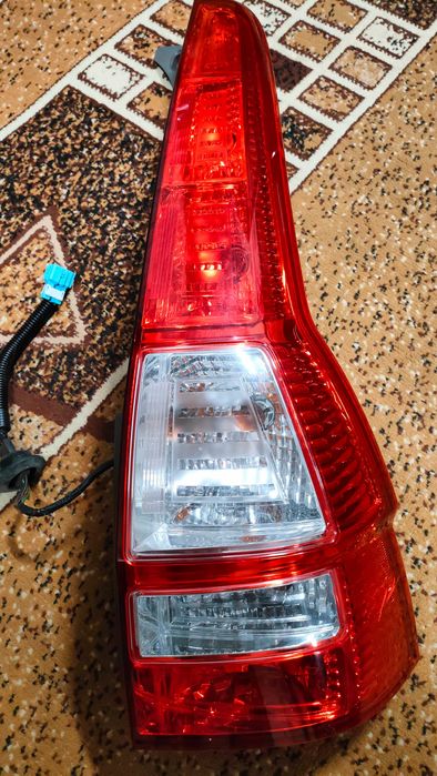 Prawa tylna lampa CRV III