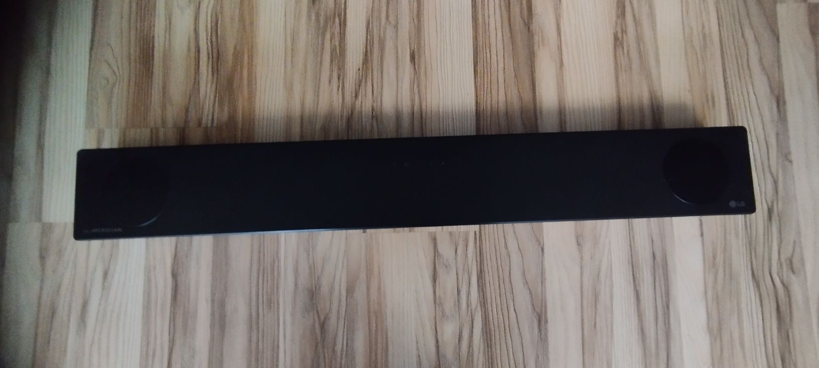 Soundbar LG SPD7Y w całym zestawie