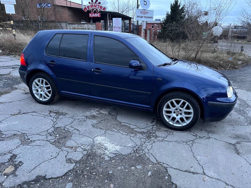 Volkswagen Golf 4