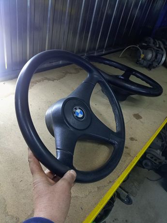 BMW E30 kierownica