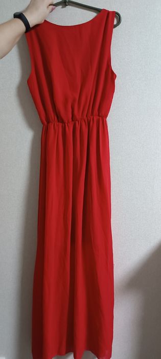 Платье вечернее красное