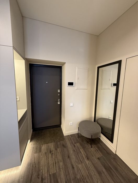 110 тыс.$ Квартира с новым ремонтом/ Новострой в центре /