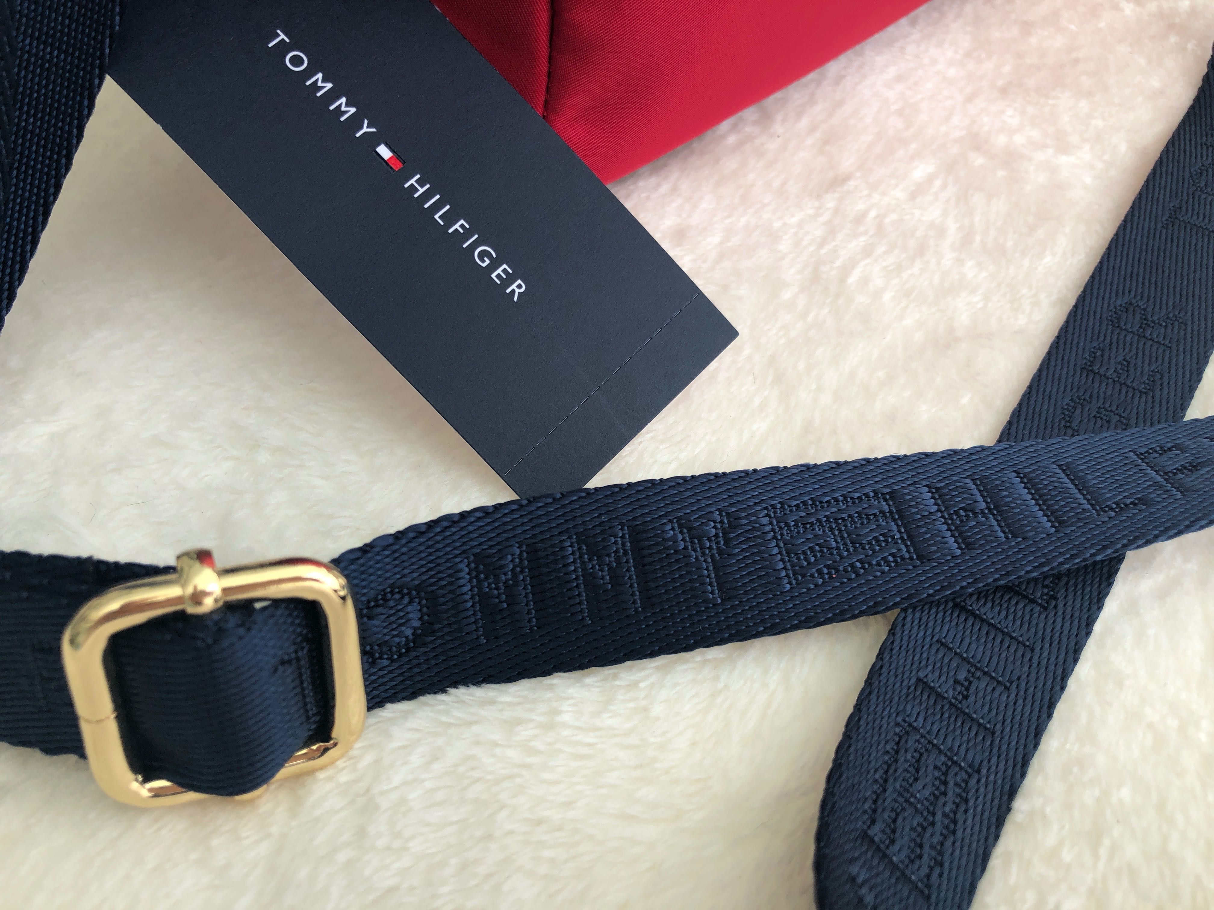 Tommy Hilfiger  listonoszka